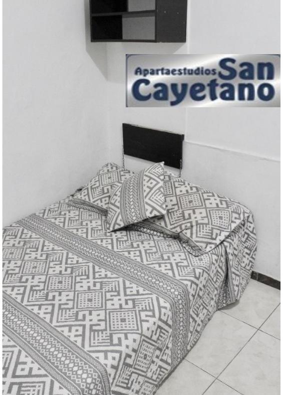 Apartaestudios San Cayetano Cali Exterior photo